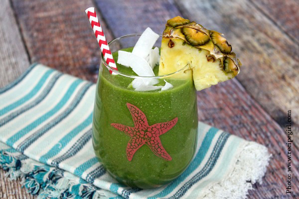 Tropical-Green-Smoothie-recipe